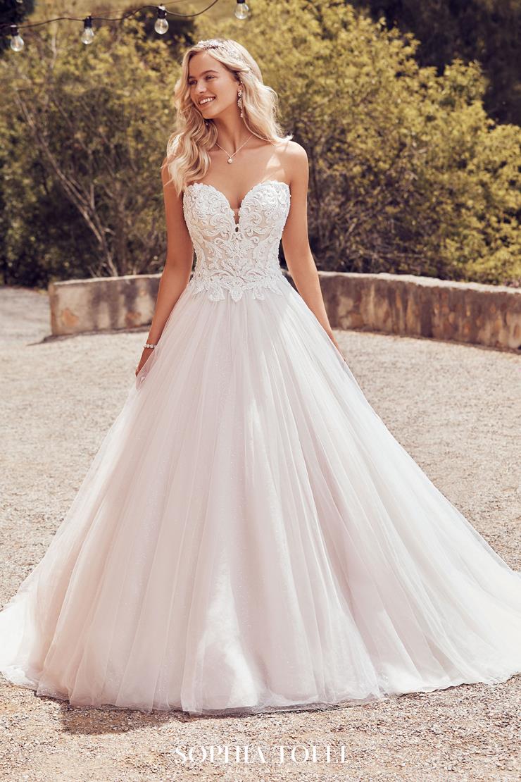 Sophia Tolli